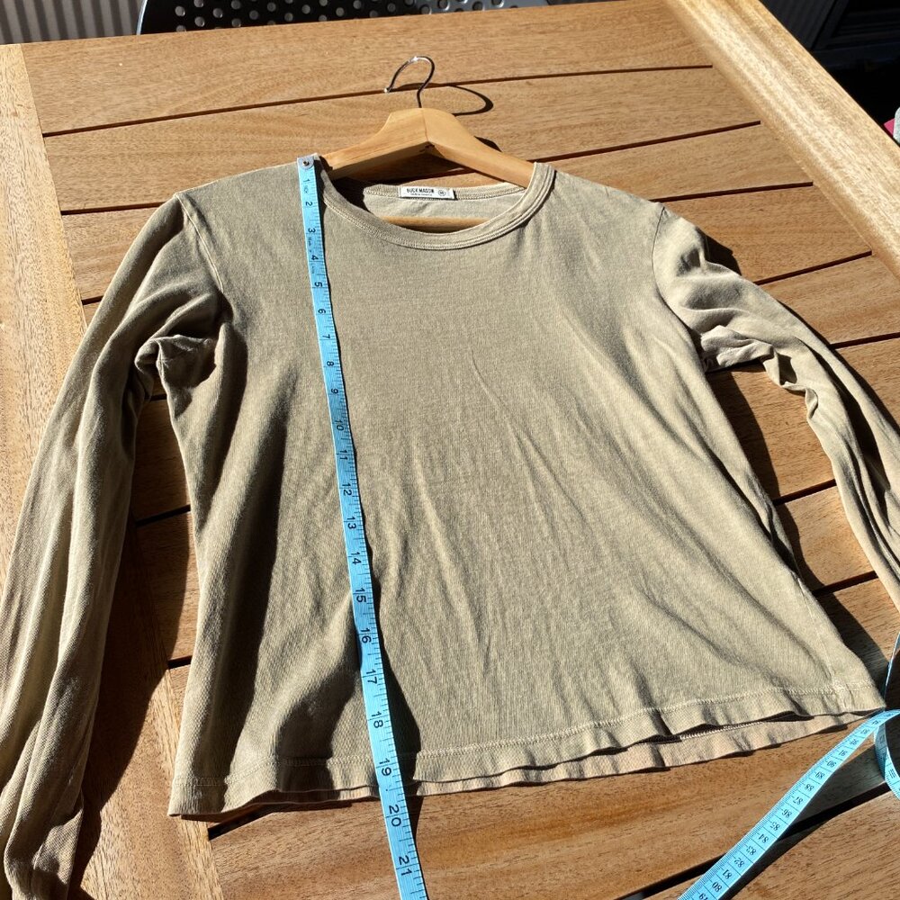 Buck Mason Burnt Olive Venice Wash Pima L/S Boxy Crew - XS women - Picture 9 of 10